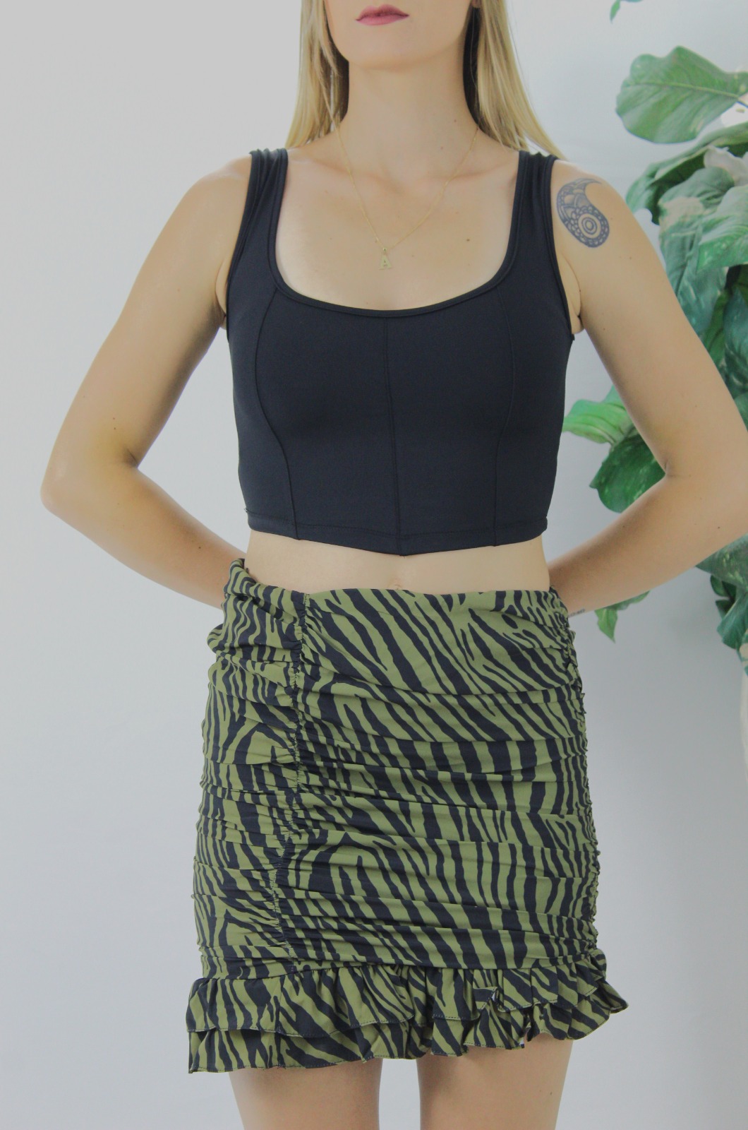 Micro-Parcali-Crop-Siyah-Lks2022-25-resim2-16555 blank