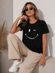 Minimal Gülümseyen Yüz Baskılı Tişört Kısa Kol Yazlık T-Shirt – Siyah