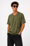 Erkek V Yaka Basic Tişört Kısa Kol Yazlık Regular Fit T-Shirt – Haki