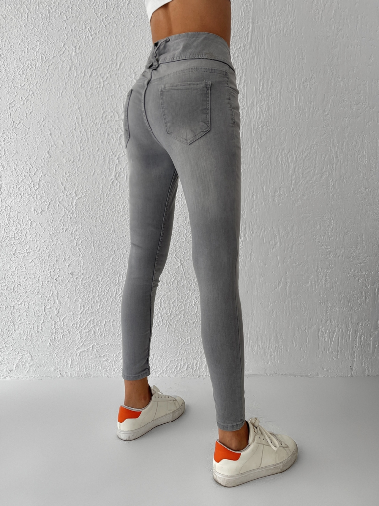 8ed27c09963fc31545b0 blank