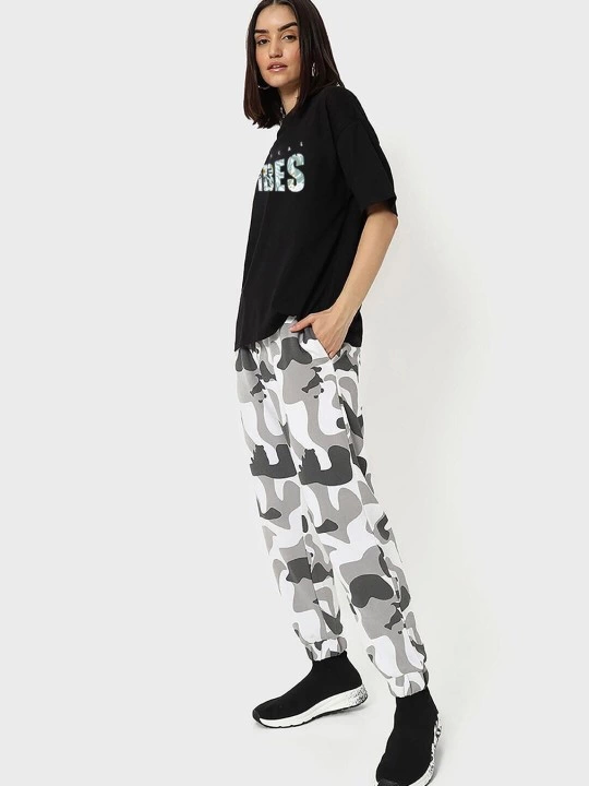 Baskılı Oversize T-shirt – Siyah