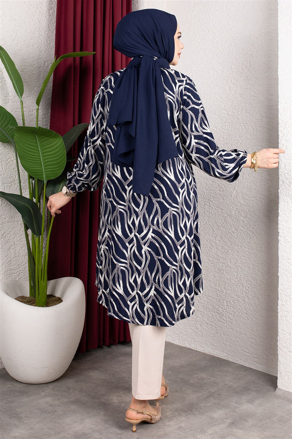 desenli-boydan-dugmeli-tunik-lacivert-393396-79-B blank