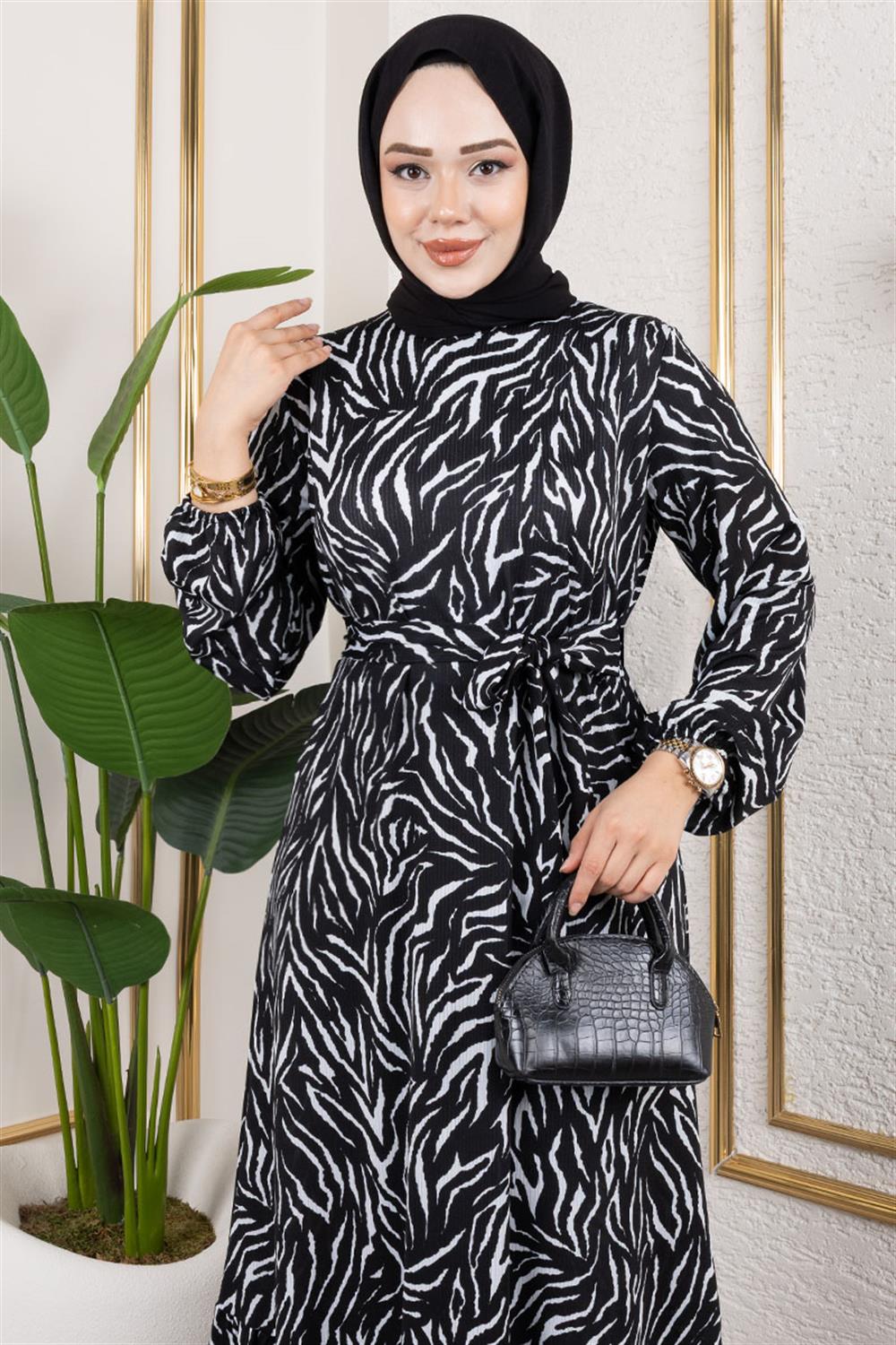 desenli-tesettur-elbise-siyah-78320-388972-78-B blank