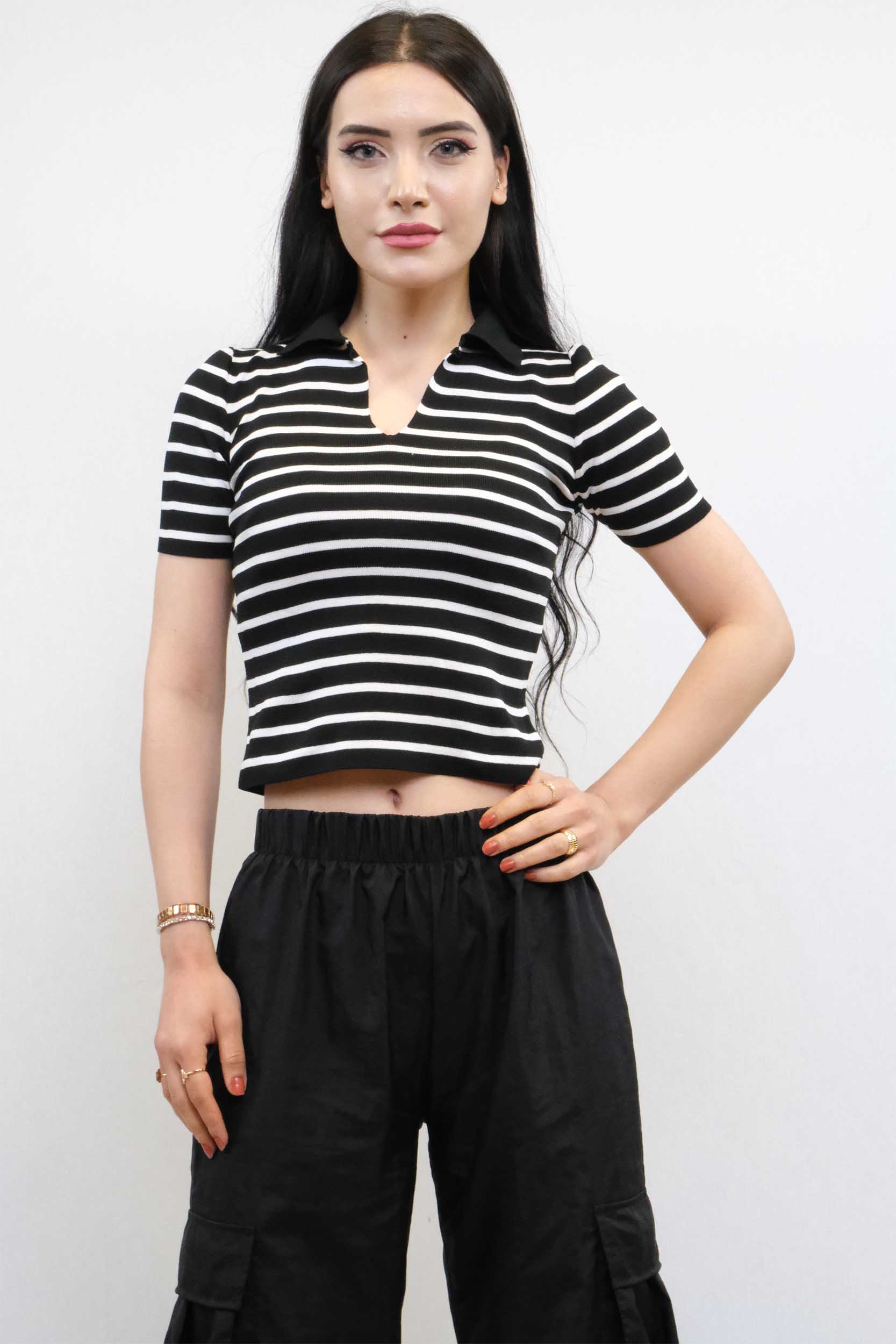 gomlek-yaka-cizgili-triko-bluz-siyah-338219-69-B blank