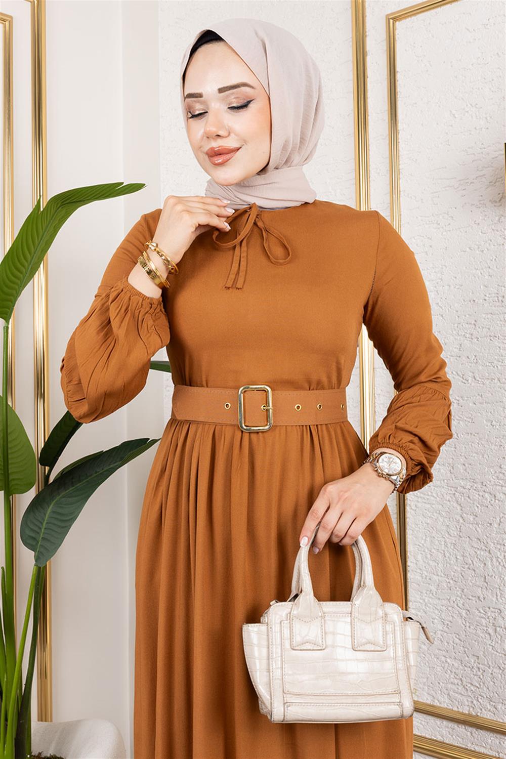 kemer-detayli-tesettur-elbise-taba-391749-78-B blank