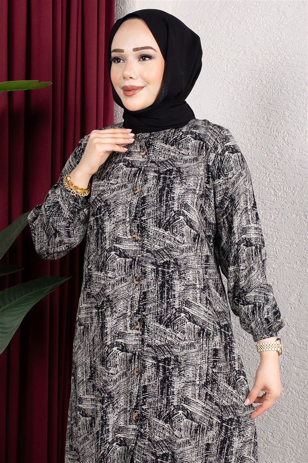 kircil-desenli-viskon-tunik-siyah-393412-79-B blank