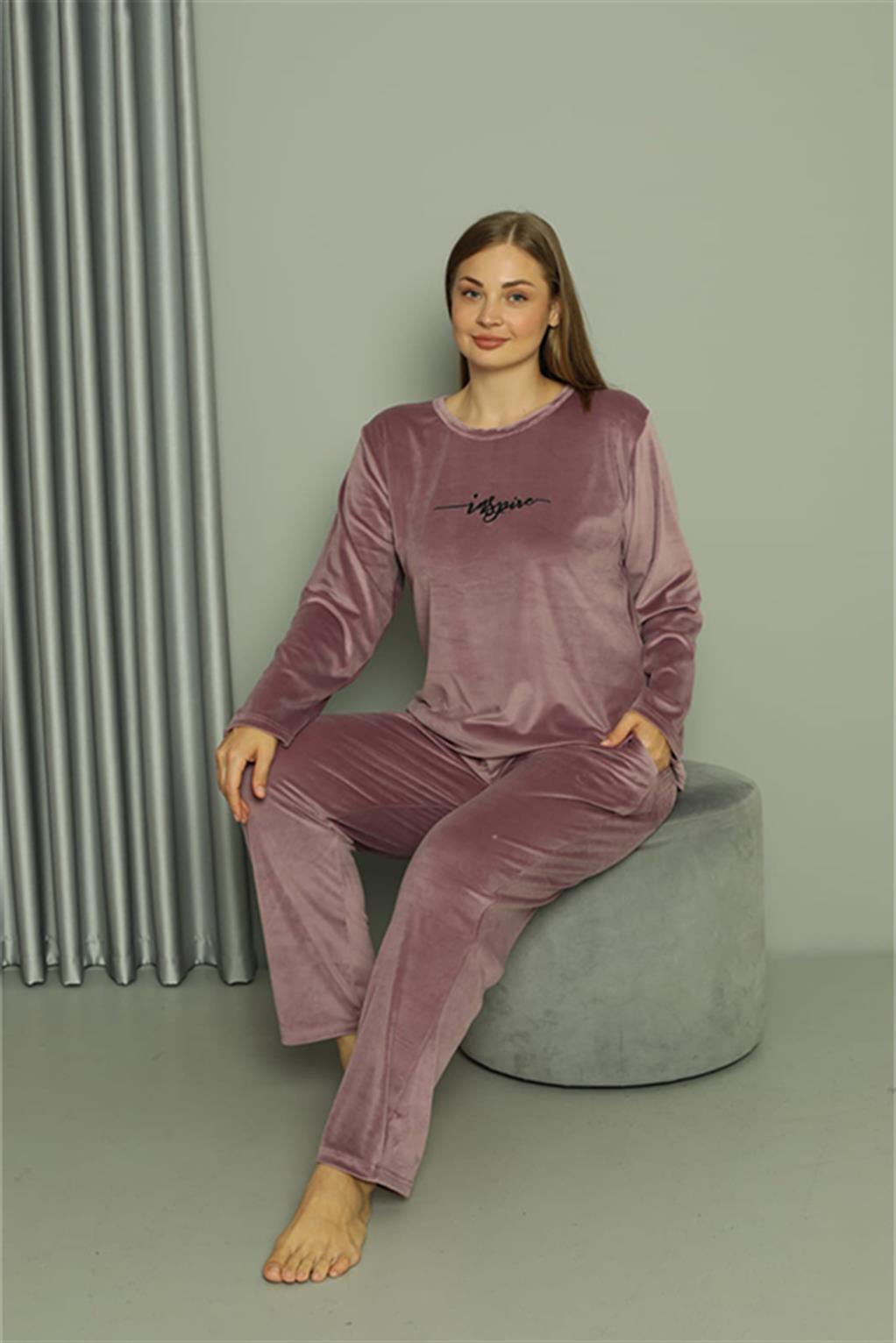 moda-cizgi-buyuk-beden-kadin-kadife-mor-pijama-takim-20628-383812-77-B blank
