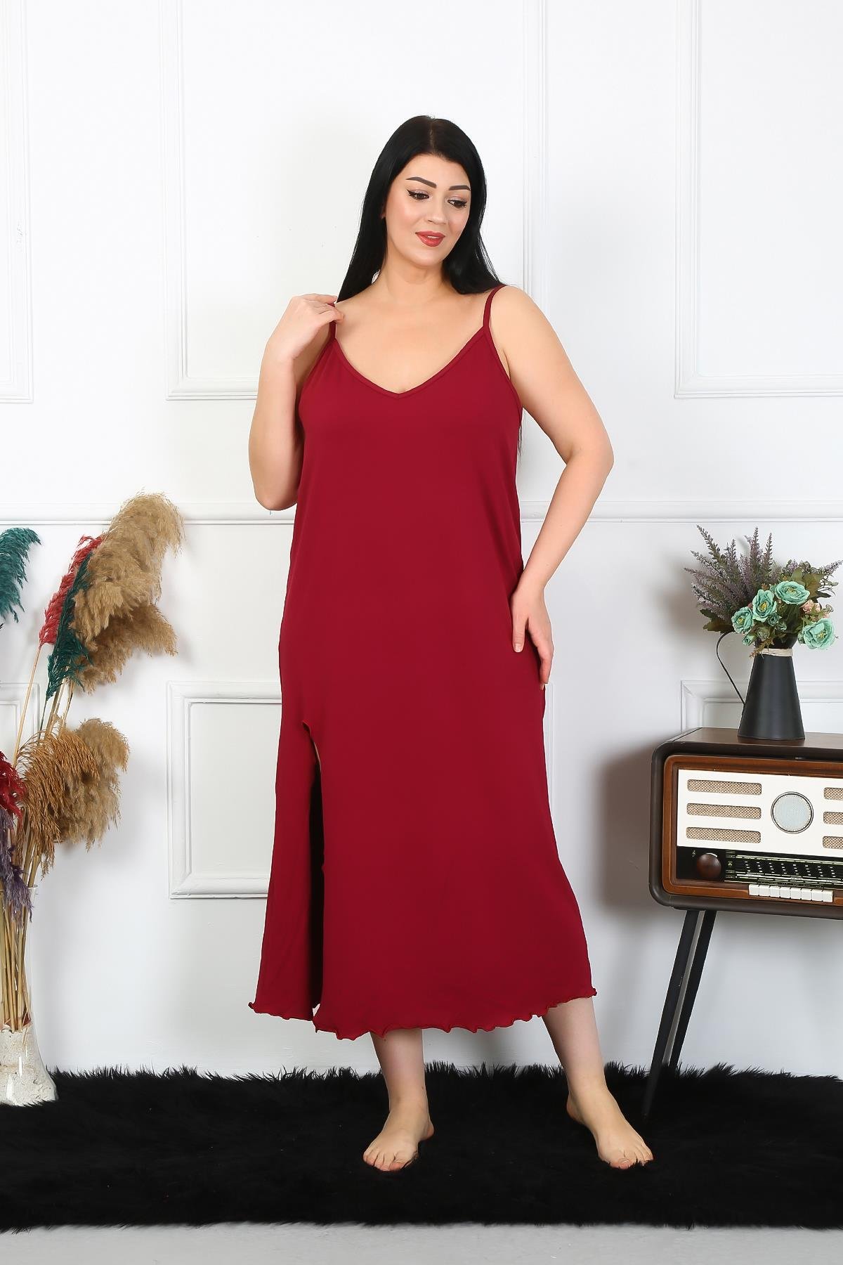 moda-cizgi-kadin-buyuk-beden-ip-askili-pamuklu-bordo-uzun-gecelik-12100-383473-77-B blank