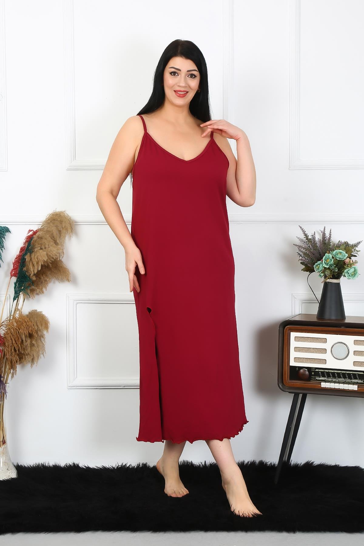moda-cizgi-kadin-buyuk-beden-ip-askili-pamuklu-bordo-uzun-gecelik-12100-383474-77-B blank