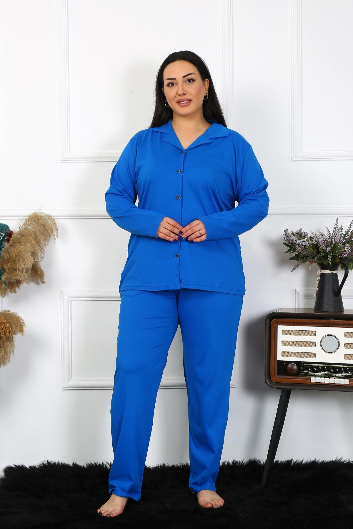moda-cizgi-kadin-buyuk-beden-pamuklu-cepli-dugmeli-saks-pijama-takim-202401-383578-77-B blank