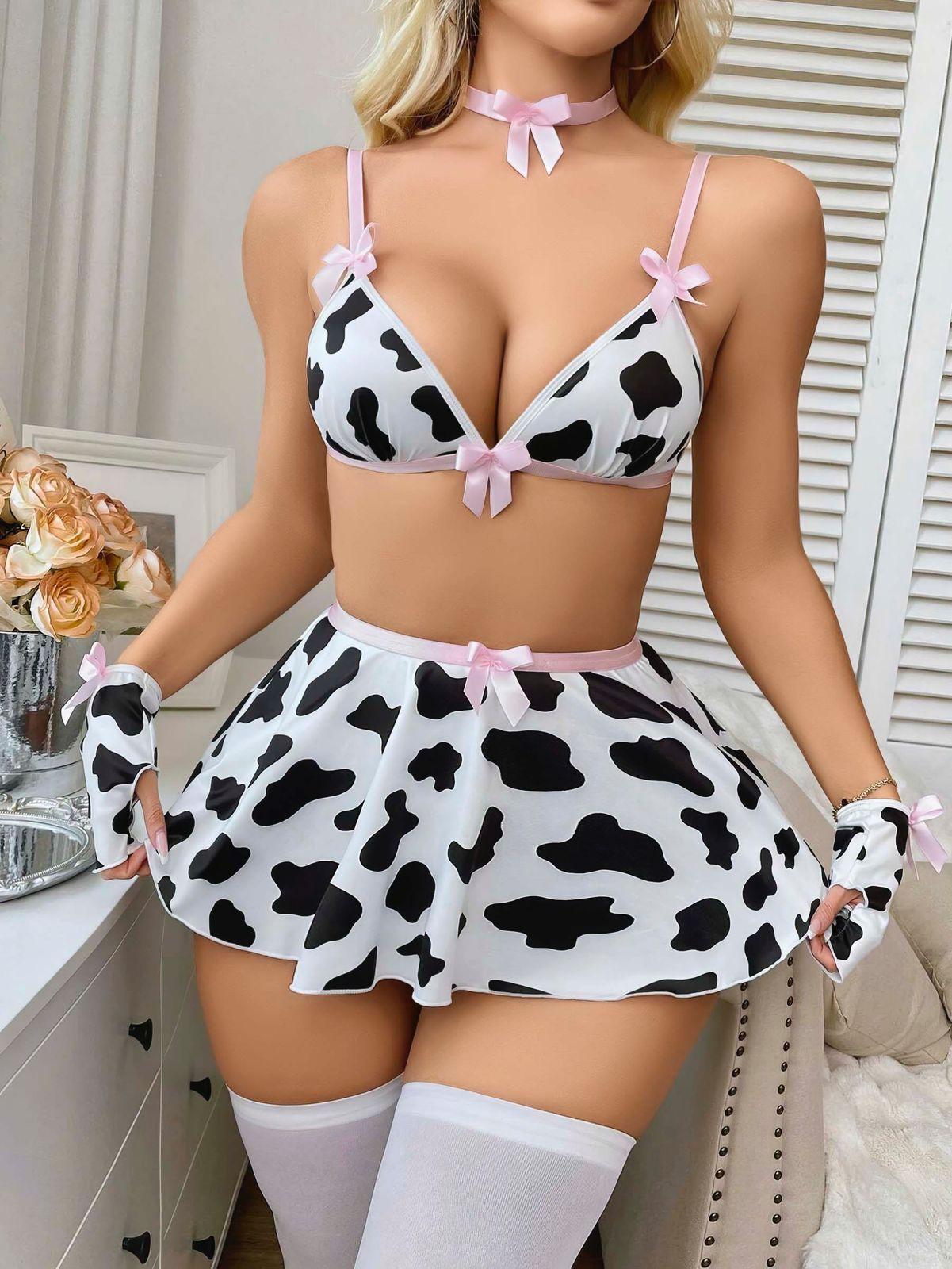 moda-cizgi-kadin-fantezi-dalmacyali-kostum-takim-beyaz-k1752-386681-77-B blank