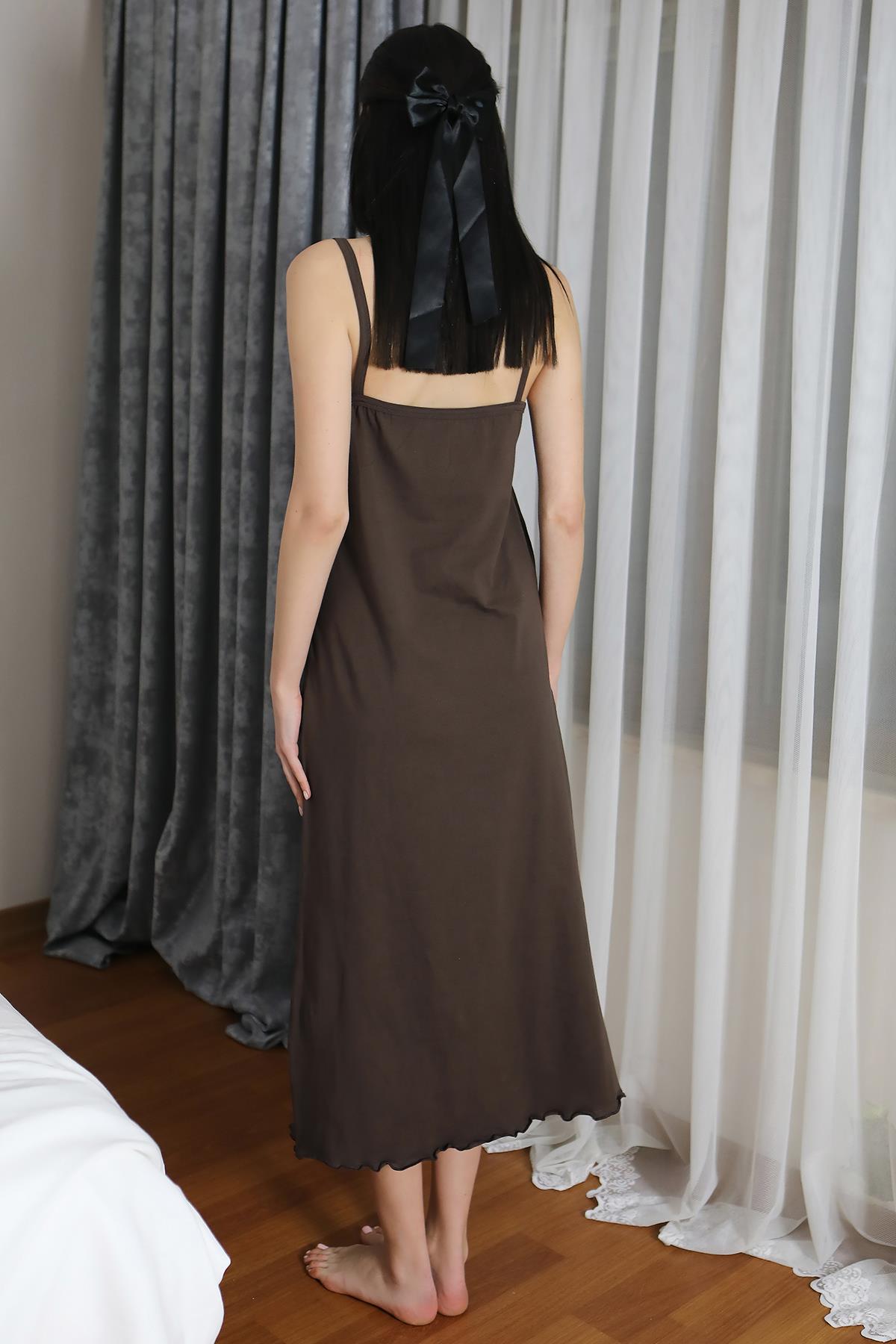 moda-cizgi-kadin-ip-askili-uzun-yirtmacli-pamuk-penye-gecelik-kahve-90125-386766-77-B blank