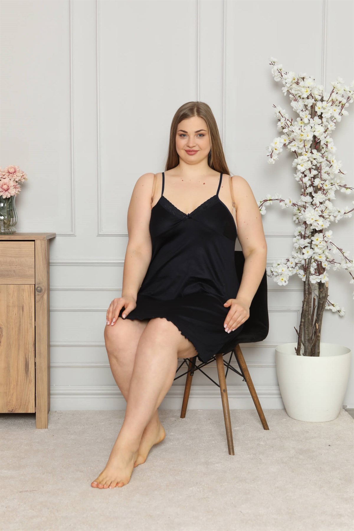 moda-cizgi-kadin-pamuklu-ip-askili-buyuk-beden-gecelik-996-384228-77-B blank