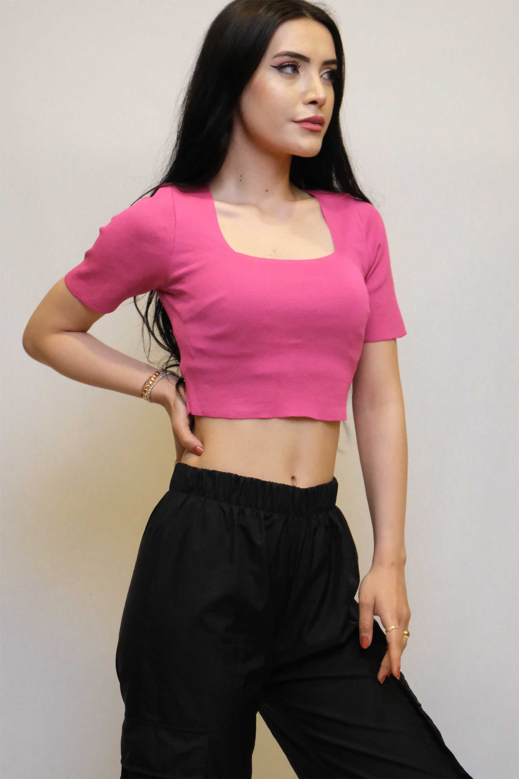 moda-cizgi-kare-yaka-triko-crop-fusya-338184-69-B blank