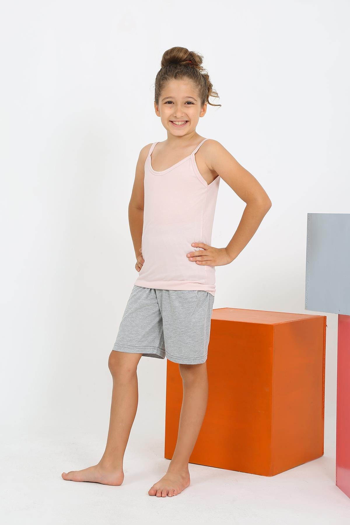moda-cizgi-kiz-cocuk-ip-askili-sortlu-penye-pembe-pijama-takim-20430-384505-77-B blank