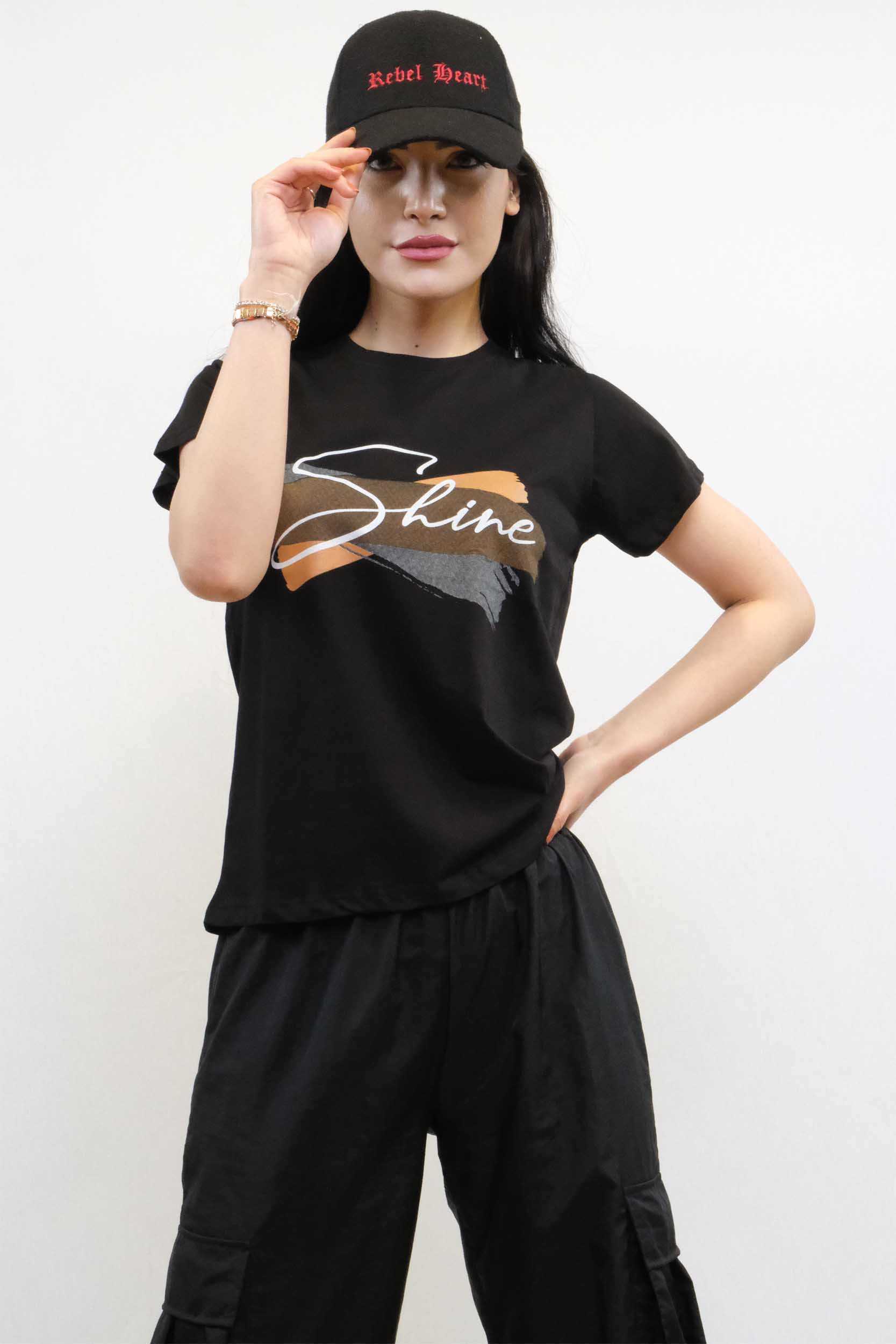 moda-cizgi-shine-baskili-tshirt-siyah-338237-69-B blank