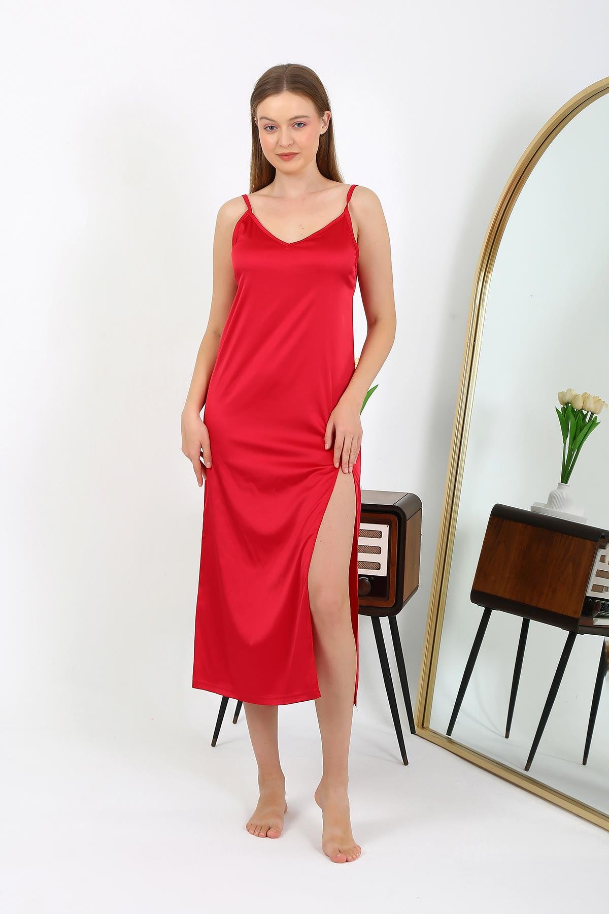 moda-cizgi-yirtmacli-uzun-saten-gecelik-kirmizi-7410-386040-77-B blank