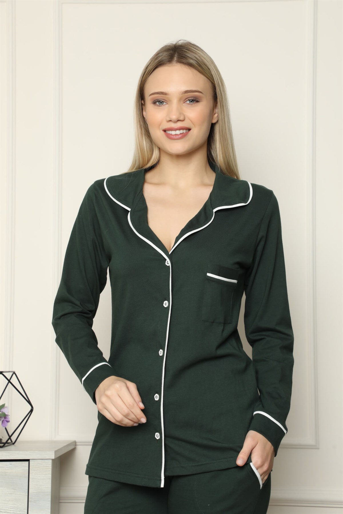 modacizgi-kadin-100-pamuk-penye-onden-dugmeli-uzun-kol-pijama-takim-2715-230478-44-B blank
