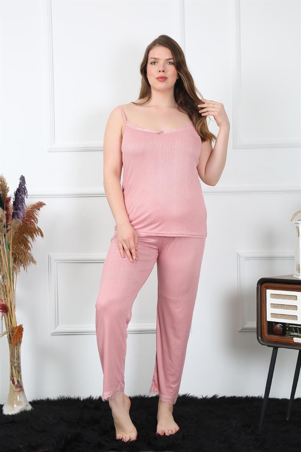 modacizgi-kadin-buyuk-beden-pudra-ip-askili-pijama-takim-202195-336996-69-B blank