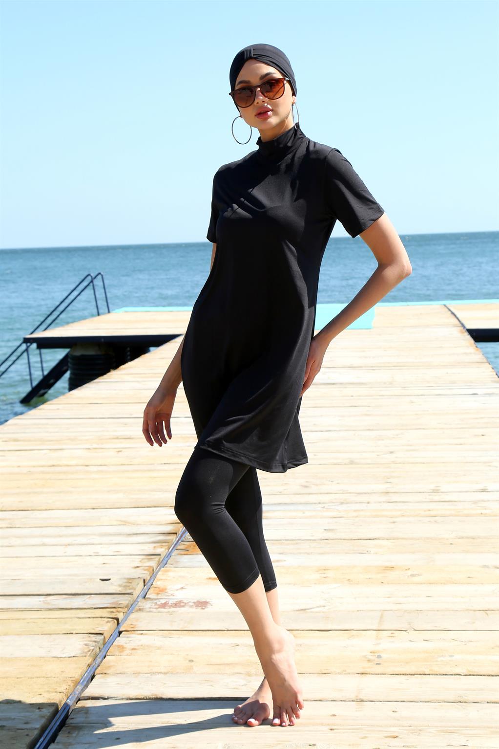 modacizgi-kisa-kol-siyah-yarim-tesettur-mayo-33015-339745-70-B blank