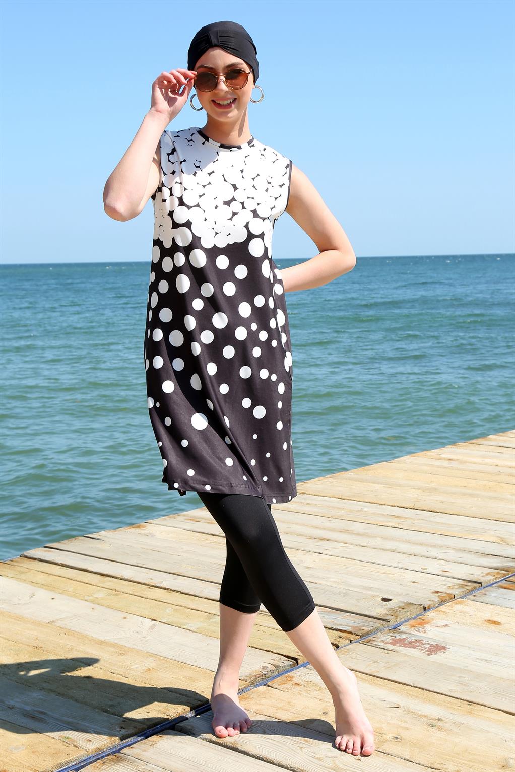 modacizgi-sifir-kol-puanli-yarim-tesettur-mayo-33012-339760-70-B blank