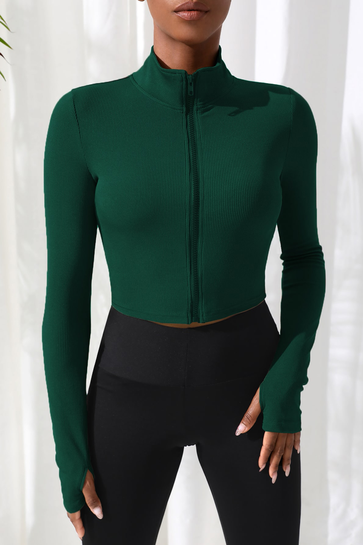Kadın Yeşil Uzun Kol Fermuarlı Parmak Geçme Detaylı Dik Yaka Crop Top Bluz - Görsel 3