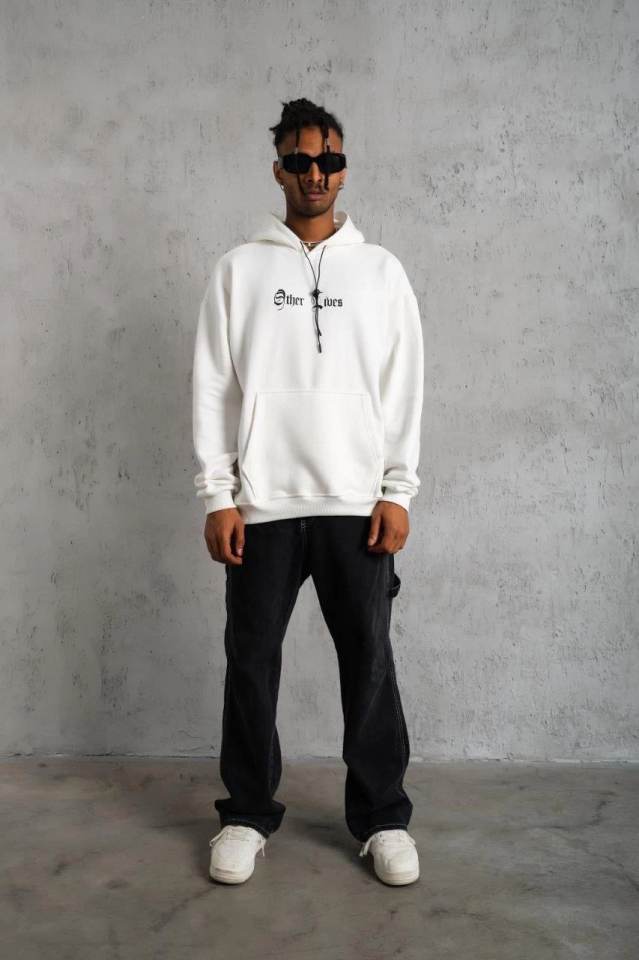 Oversize Üç İplik Şardonlu Kapüşonlu Sweatshirt – Beyaz “Other Lives” Ön Ve Arka Baskılı, Kanguru Ce - Görsel 3