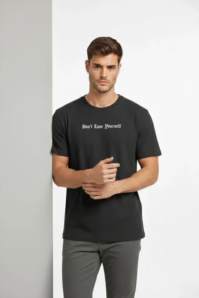 Erkek Wafıl Kumaş Tişört Regular Kalıp Bisiklet Yaka Baskılı Günlük Basic T-Shirt – Siyah