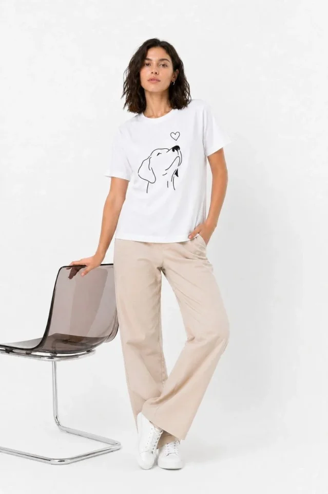 Köpek Figürlü Minimal Baskılı Tişört Kısa Kol Yazlık T-Shirt – Beyaz