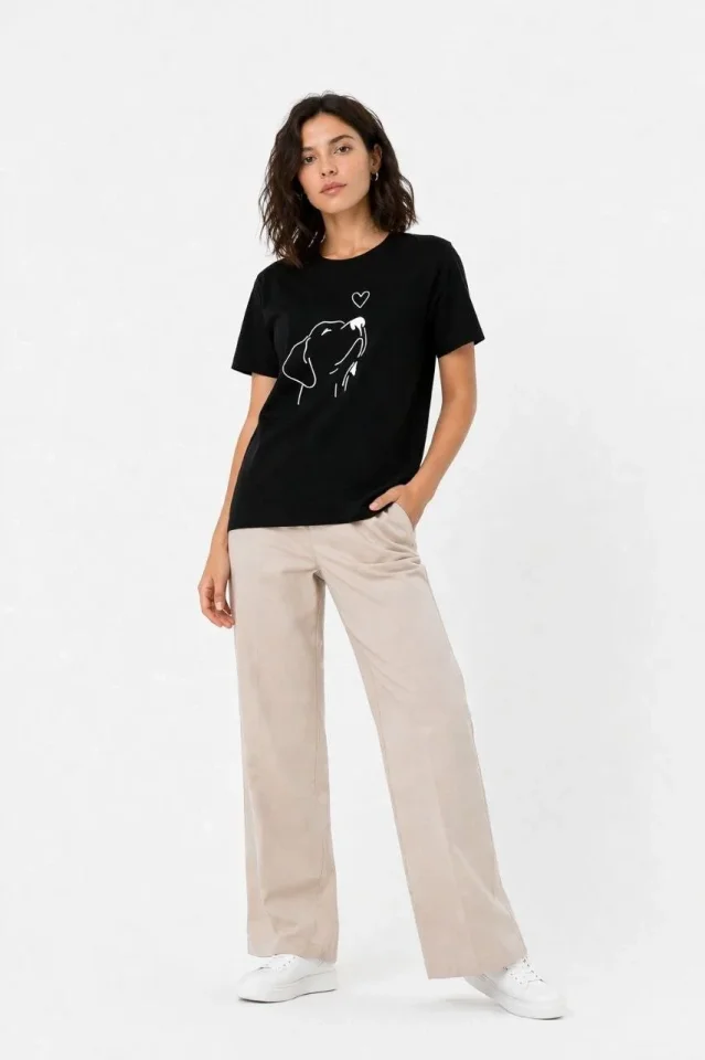 Köpek Figürlü Minimal Baskılı Tişört Kısa Kol Yazlık T-Shirt – Siyah