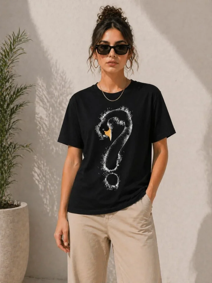 Kuğu Figürlü Soru İşareti Baskılı Tişört Kısa Kol T-Shirt – Siyah
