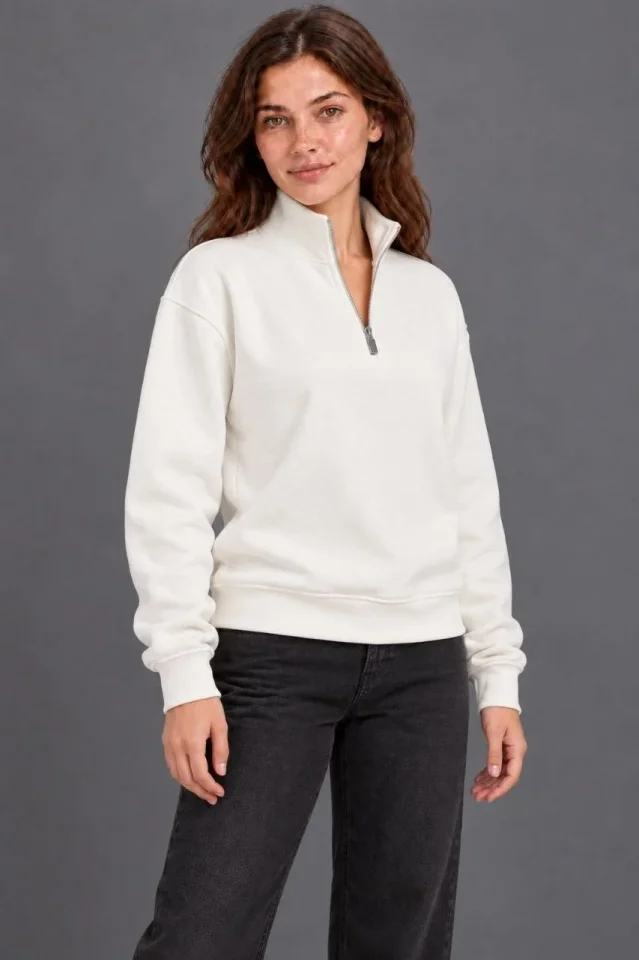 Üç İplik İçi Şardonlu Dik Yaka Yarım Fermuarlı Kışlık Sweatshirt - Beyaz - Görsel 3