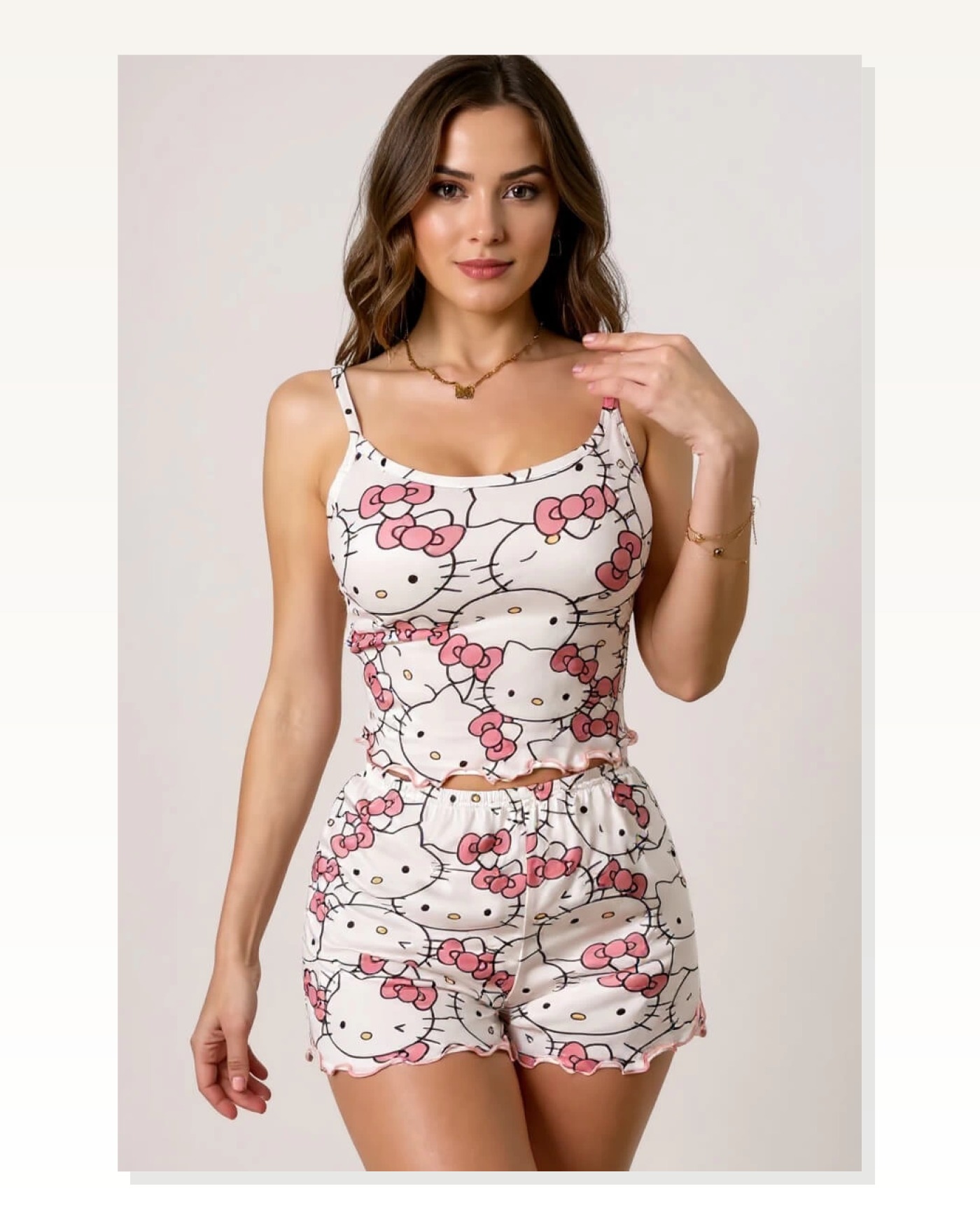 Baskılı Kadın Kombin Şıklığı Hello Kitty Askılı Şortlu Pijama Takımı Marketplace blank