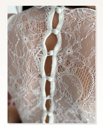 Dantel Detaylı Derin Dekolte Body Şık Kolsuz Yazlık Bodysuit Beyaz