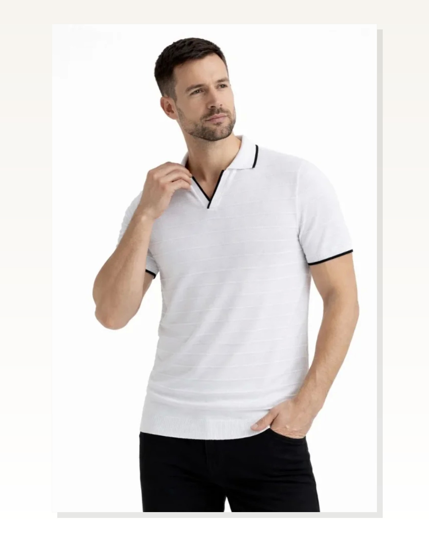 Erkek Günlük Stil Siyah 2’li Paket Triko Yakalı Düğmesiz Açık Yaka Fitilli Kısa Kollu - Beyaz Regular Fit Tişört Marketplace blank