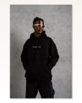 Erkek Astronot İllüstrasyon Baskılı Siyah Kapüşonlu Sweatshirt