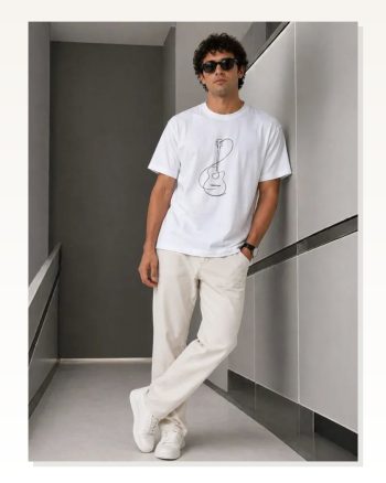 Erkek Minimal Gitar Baskılı Tişört T-shirt Yazlık Kısa Kol Bisiklet Yaka Beyaz