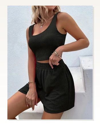 Kadın Askılı Yuvarlak Yakalı Burgu Krop ve Bluz Short Ikili Takım