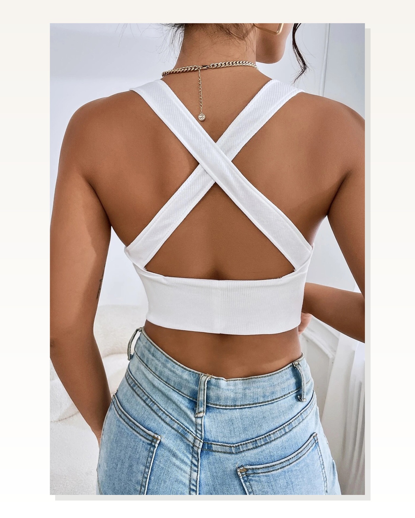 Kadın Modern Stil Beyaz Çapraz Sırt Detaylı Şık Crop Top Büstiyer Marketplace blank