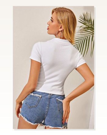 Kadın Zarif Dokunuş Beyaz Yarım Fermuarlı ve Kısa Kollu Crop Top Bluz