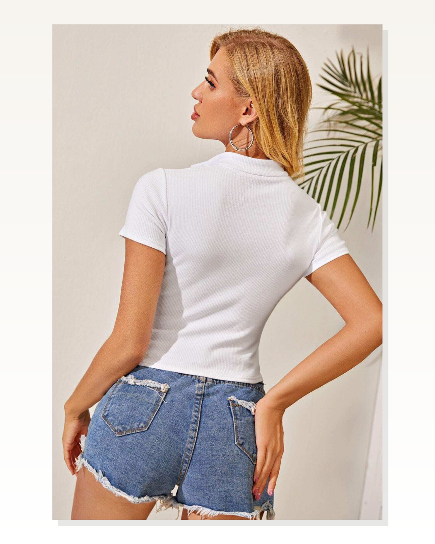 Kadın Zarif Dokunuş Beyaz Yarım Fermuarlı ve Kısa Kollu Crop Top Bluz Marketplace blank