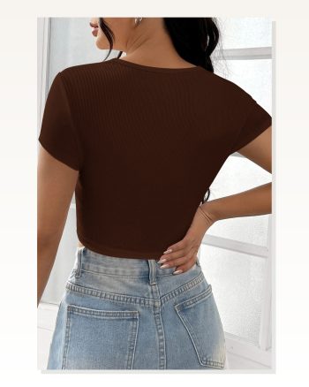 Kadın Zarif Dokunuş Kahverengi Yarım Kol Düz Yaka Crop Top Bluz