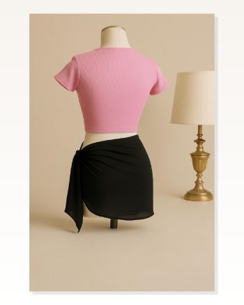 Kadın Kombin Şıklığı Pembe Yarım Kol Crop ve Siyah Pareo 2’LI Set