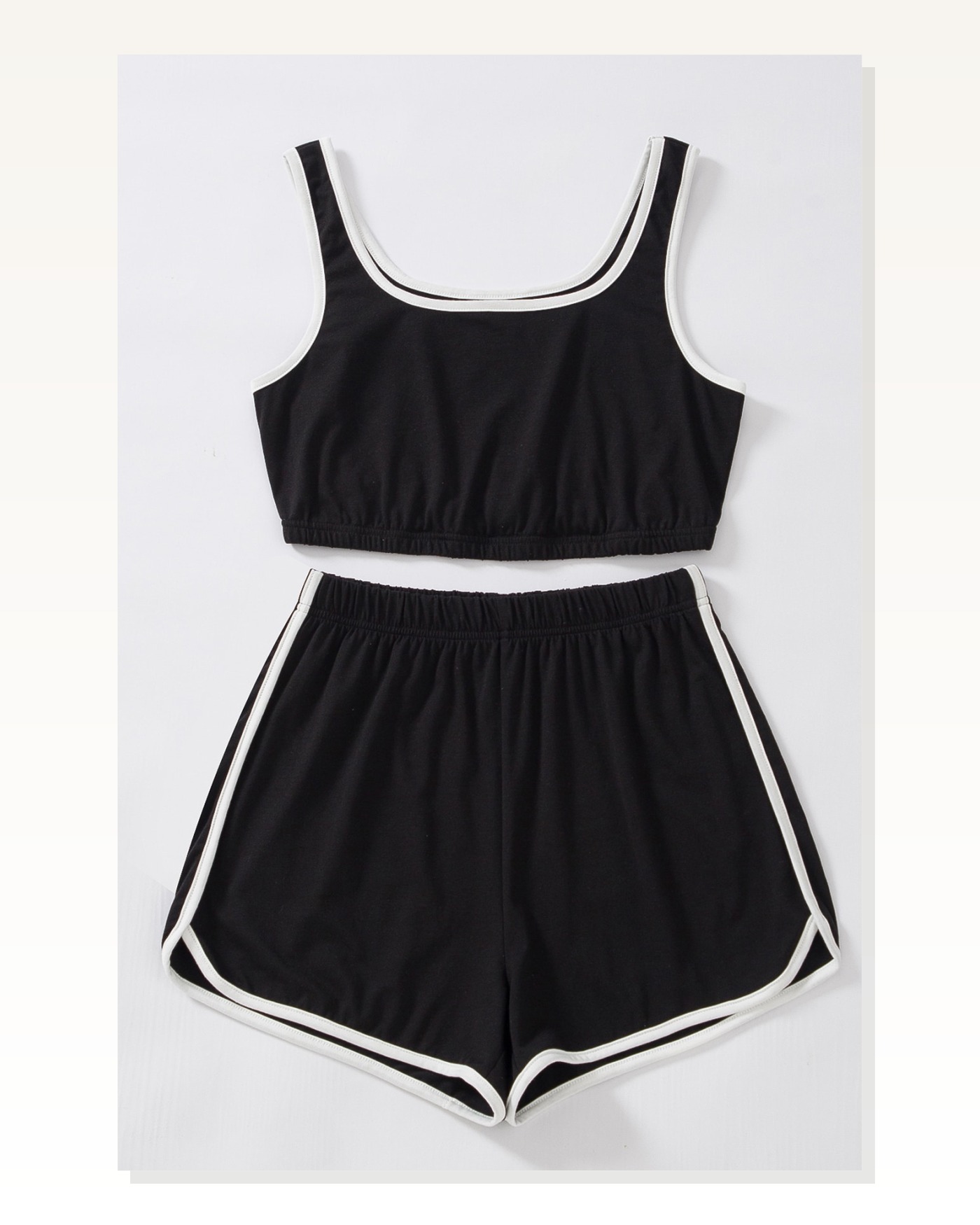 Kadın Rahat Duruş Siyah Askılı Crop Top ve Şortlu Takım Gecelik Marketplace blank