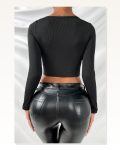 Kadın Zarif Dokunuş Siyah Göğüs Dekolteli Çapraz Askılı Uzun Kollu Crop Top Bluz