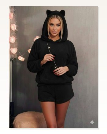 Kadın Uzun Kollu Kapşonlu Peluş Bluz ve Kısa Short Ikili Takım