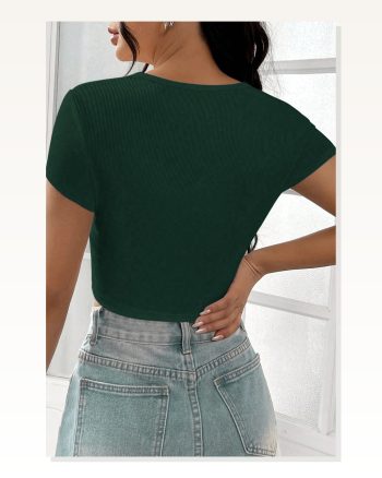 Kadın Zarif Dokunuş Yeşil Yarım Kol Düz Yaka Crop Top Bluz