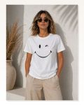 Minimal Gülümseyen Yüz Baskılı Tişört Kısa Kol Yazlık T-Shirt – Beyaz Marketplace