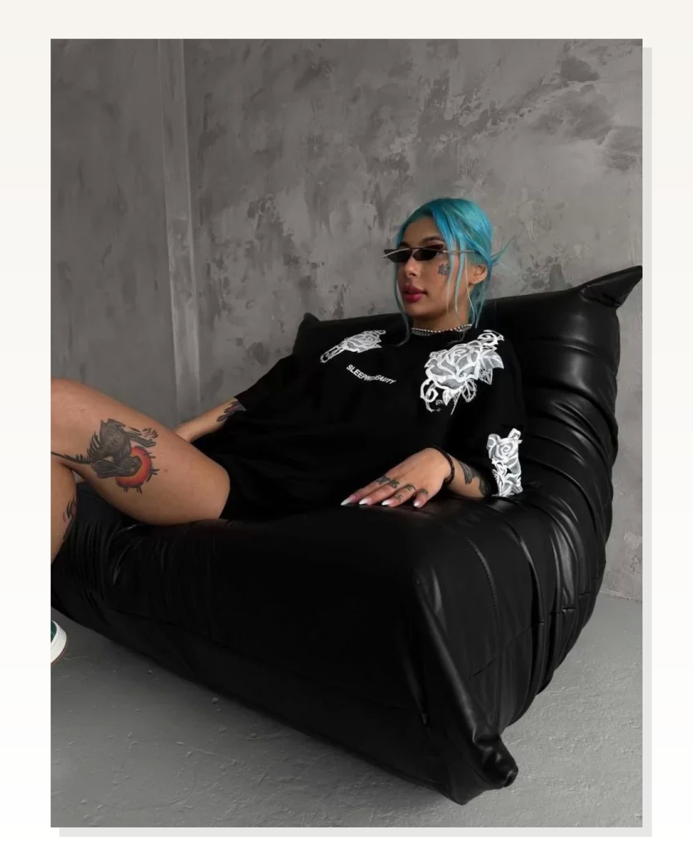 Baskılı Unisex Günlük Stil Flok Kabartma Desen Siyah Pamuklu Tişört Marketplace blank