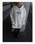 Uzun Kol Kapşonlu Göğüs Baskılı Sweatshirt Beyaz